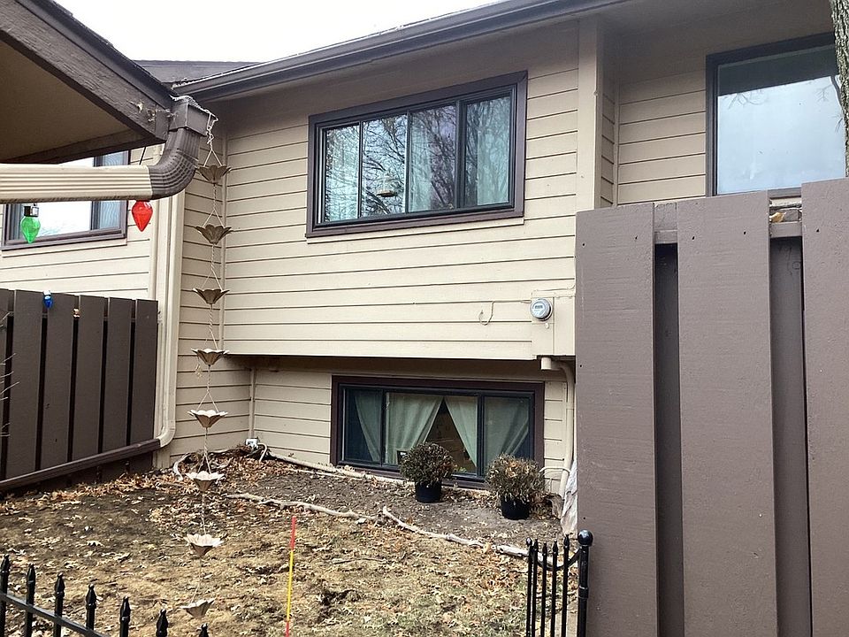 1st image of 306 W Eagle Lake Dr