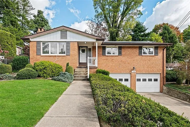 1219 Harvest Dr photo 1