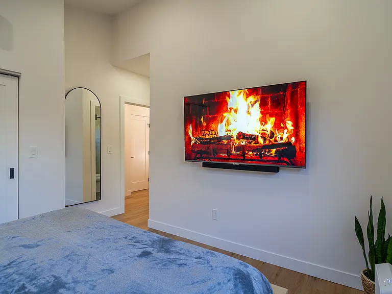 3038 Beech St — Photo 7