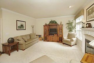 5th image of 7805 Wildberry Ct
