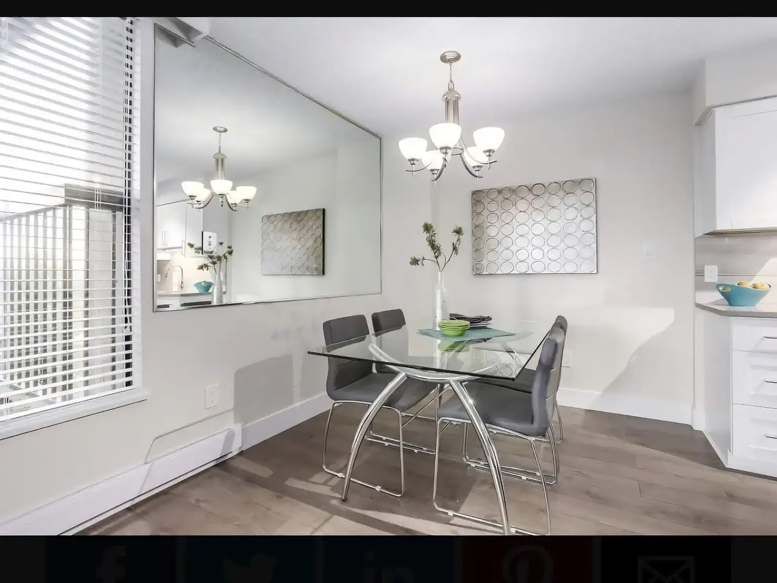 2 bed, 915 sqft, $2,600 — Photo 4