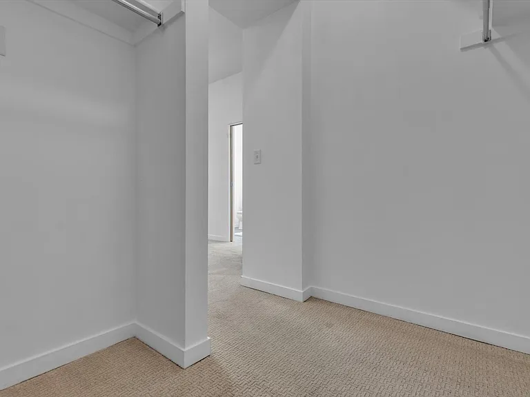 1053 W Century Dr #310 — Photo 23