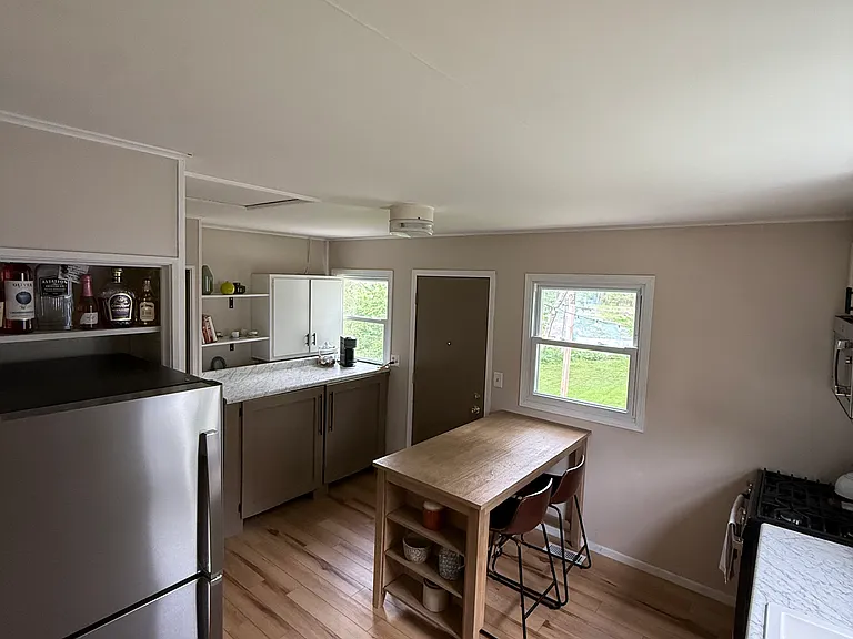 934 N 2nd St — Photo 6