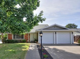 2712 Occidental Dr, Sacramento, CA 95826
