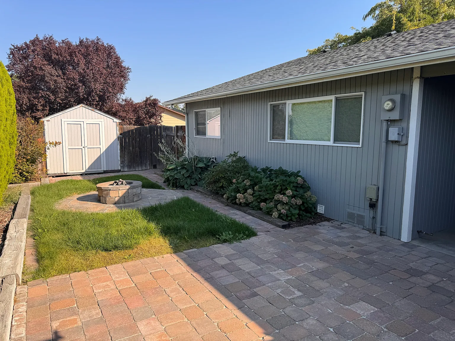 3 bed, 1200 sqft, $2,000 — Photo 3