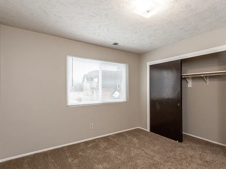 New Towne West Apartments — Photo 17