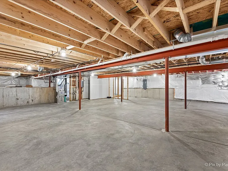 301 Westminster Ct — Photo 31