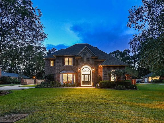 2nd image of 8236 Oakbrook Dr