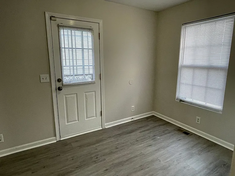 1708 Underwood St — Photo 5