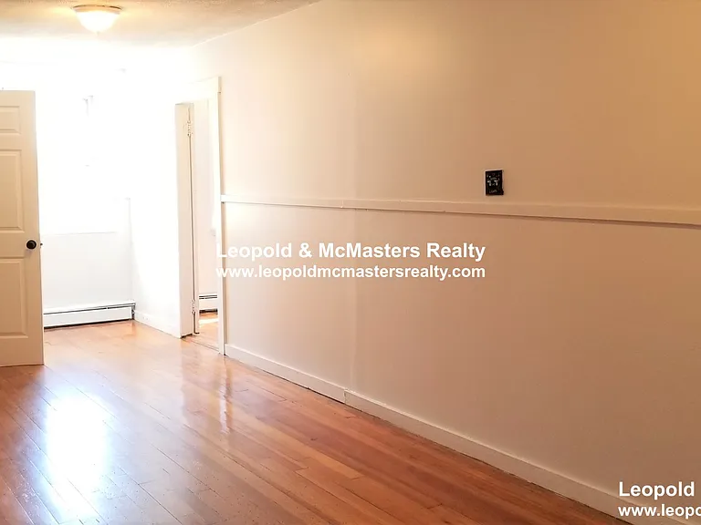 32 Salem St #3 — Photo 4