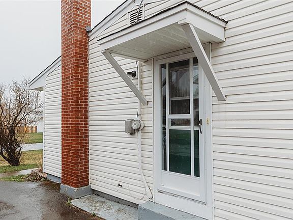 3rd image of 32 Brochen Street
