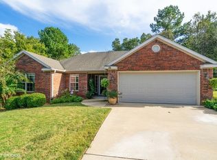 26 Sandridge Dr, Bella Vista, AR 72715