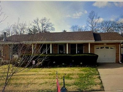 733 La Bonne Pkwy, Manchester, MO, 63021