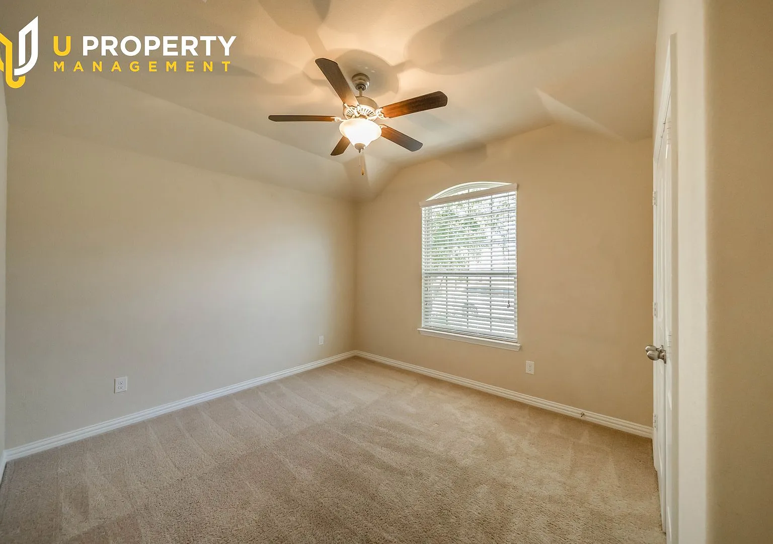 Charming 4BR/3BA Home in Prosper Fresh Paint — Photo 4