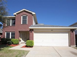 8805 Chisholm Trl, Aubrey, TX 76227
