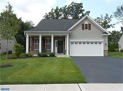 1st image of 78 Woodbury Ct