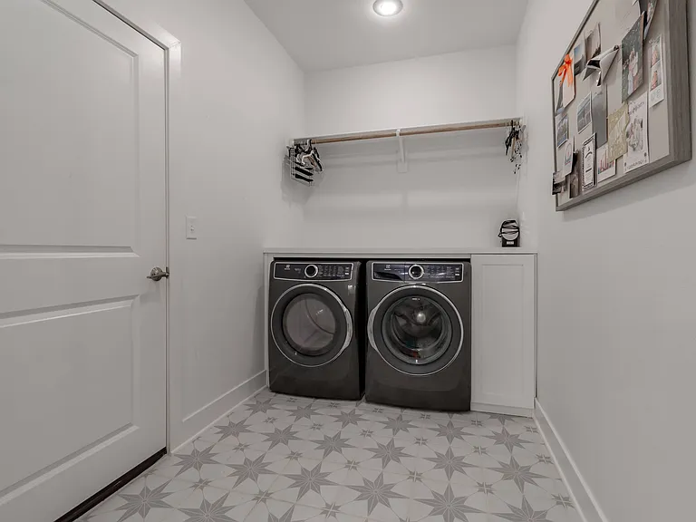 3503 E Lexus Dr — Photo 21