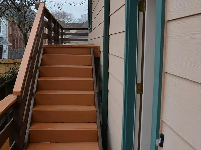 6507 Morningside Dr #UPSTAIRS — Photo 23
