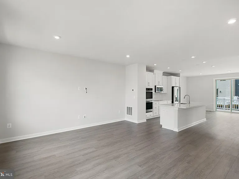 3811 Shale Ridge Rd — Photo 13