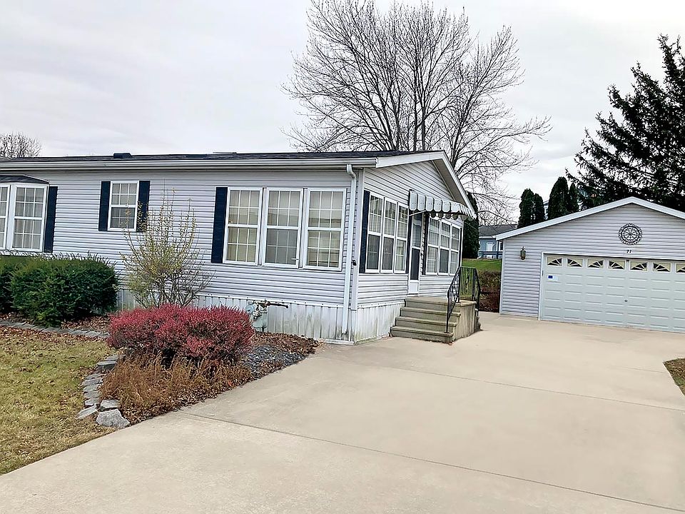 1st image of 71 Silver Cir #71