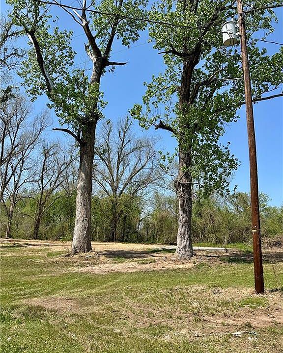 2nd image of 1356 M Cole Rd Lot 1