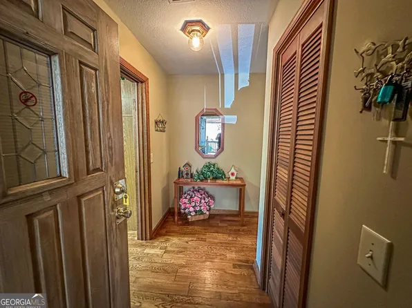 34 Sun Valley Cir, Dillard, GA 30537