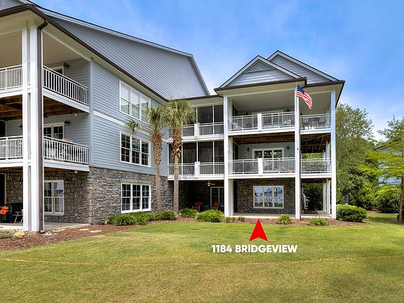 3rd image of 1184 Bridgeview Ln