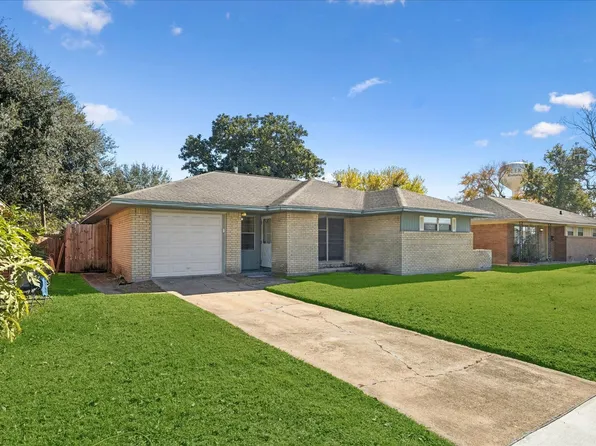 329 Robin St, Deer Park, TX 77536