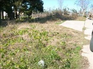 403 Railroad West St, Pass Christian, MS 39571