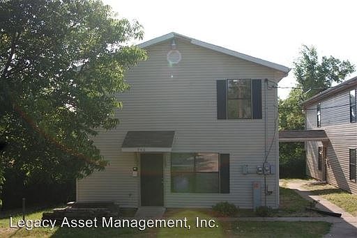 2nd image of 932 W Berry St