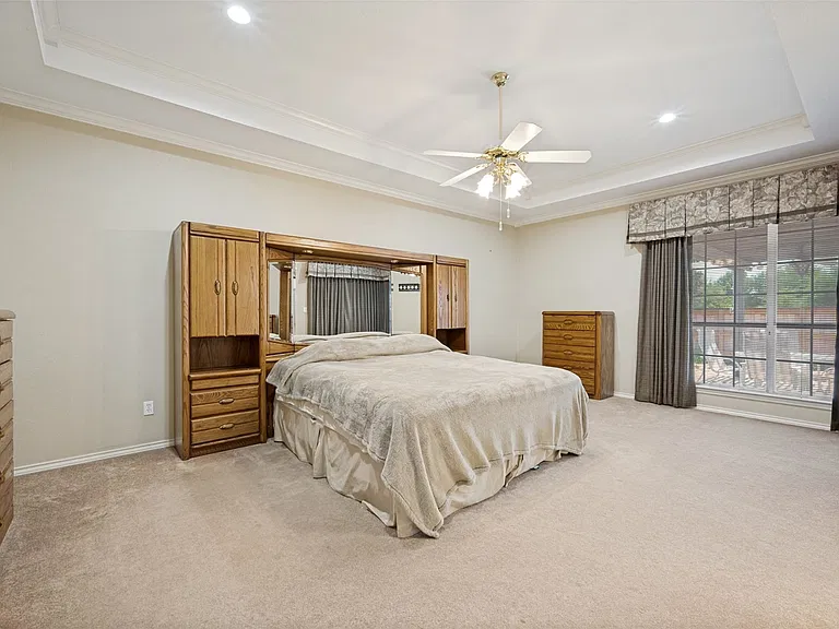 1249 Chandler Cir — Photo 16