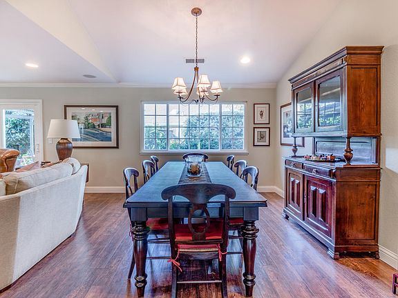 3rd image of 4387 Boulder Creek Cir