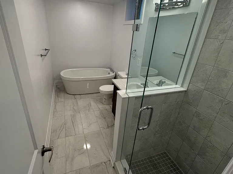 180 Franklin Trl #BASEMENT — Photo 12