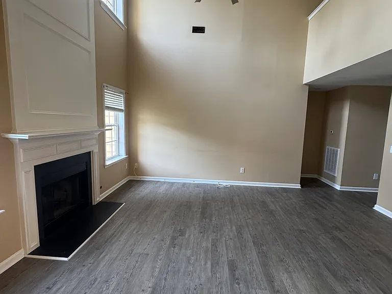 5736 Keowee Way — Photo 9