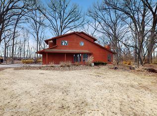 7N880 Ramm Woods Dr, Maple Park, IL 60151