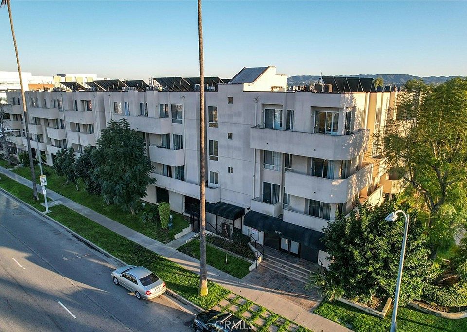 1st image of 19350 Sherman Way Unit 338