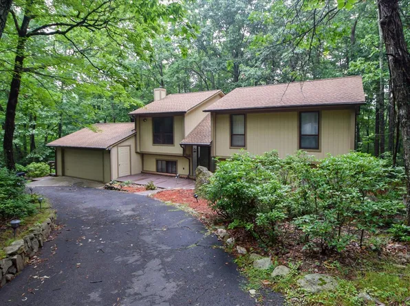 50 Boulder Point Dr, Hardy, VA 24101