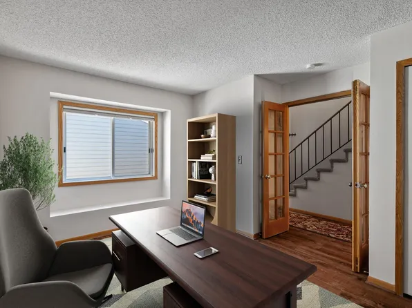 5596 Bimini Dr #602, Hopkins, MN 55343