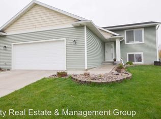 5581 King Arthur Rd NW, Rochester, MN 55901