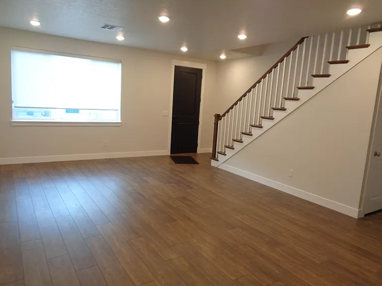 644 E Fort Union Blvd #644 — Photo 8