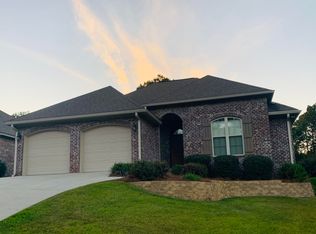 128 Shadow Rdg, Hattiesburg, MS 39402