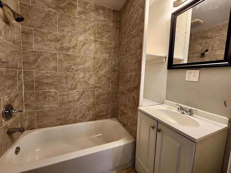 670 Garson Ave — Photo 9