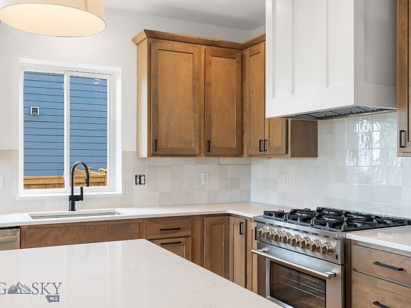 2nd image of 71 Lion Peak Dr
