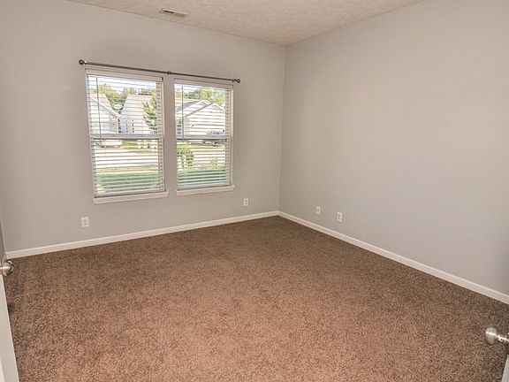 4th image of 2707 Bond Dr