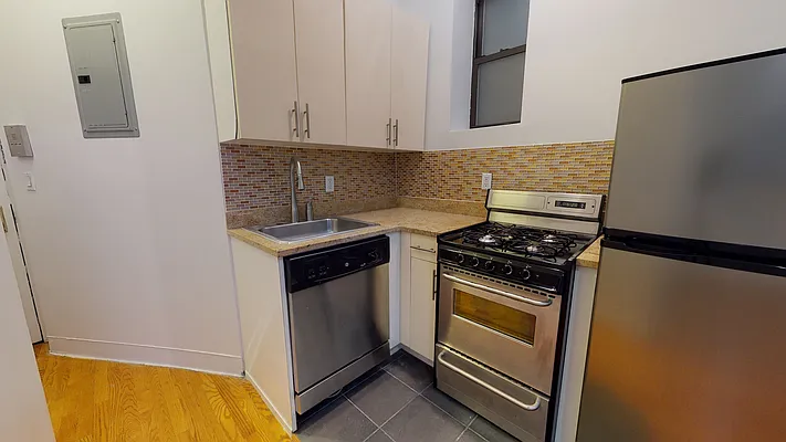 Rented by Flatiron Real Estate Advisors LLC | media 10