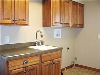 3rd image of 9495 Cashel Dr E