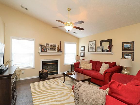 3rd image of 3372 Emerson Woods