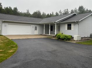 1220 E Douglas Dr, Roscommon, MI 48653