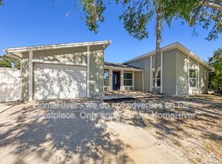 10109 Royal Acres Ct, Tampa, FL 33615