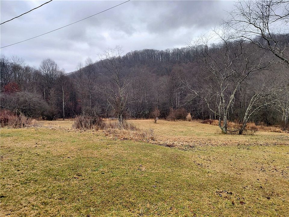 2nd image of 524 Patterson Rd